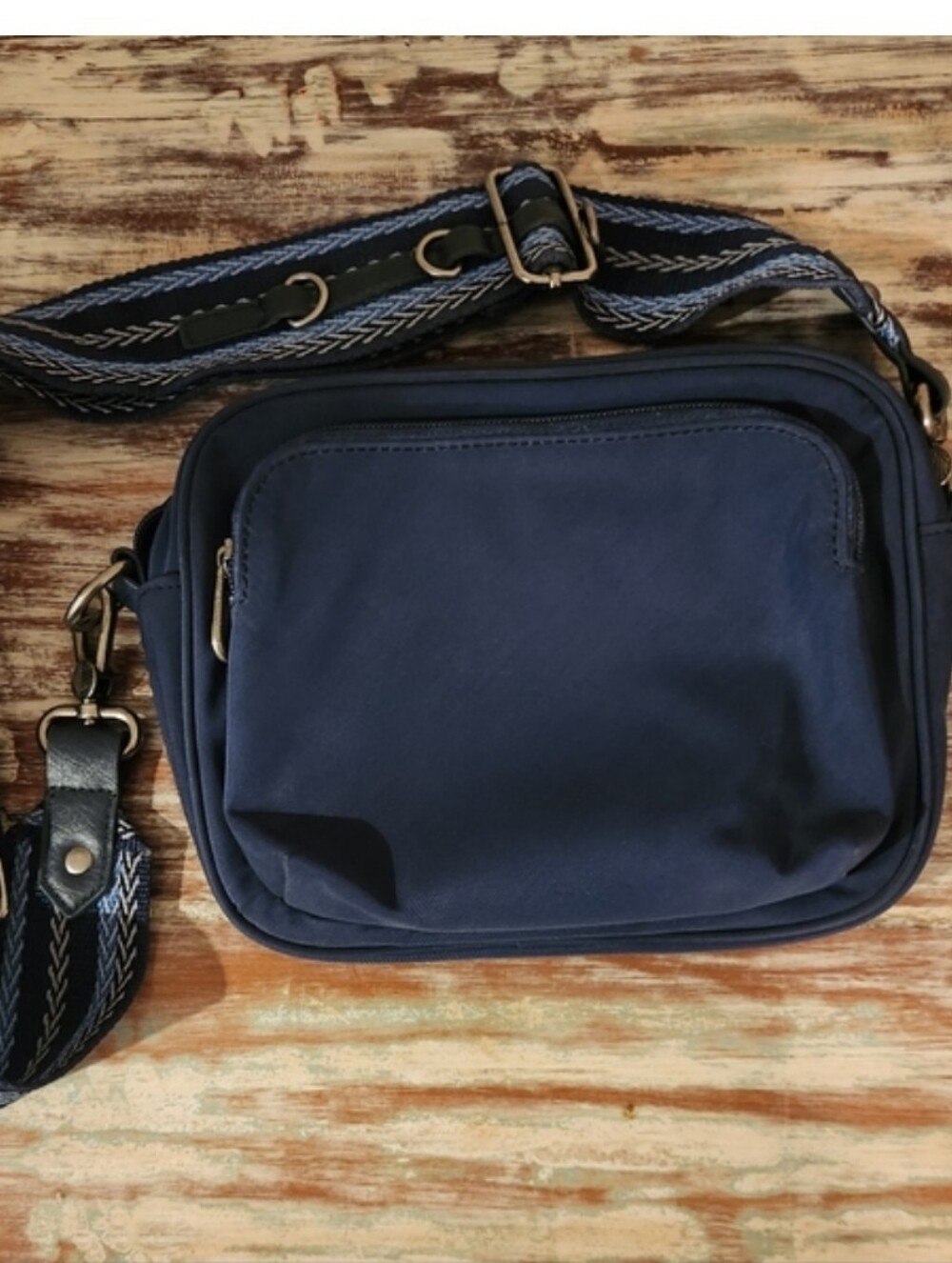 Sakroots Westwood Crossbody Bag | NWOT | Lightweight Travel Bag